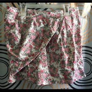 🔥 5/$25- Basic Skirt Sz L